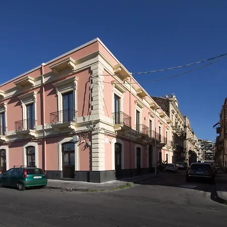 Apartment Bilocale Il Rigoletto Near Central Station Catania